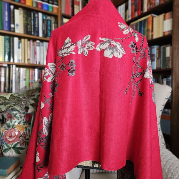 Saachi Scarf Wrap Shawl Red Gray Floral Botanical Reversible Fringe Artsy 75x25 - Picture 7 of 16